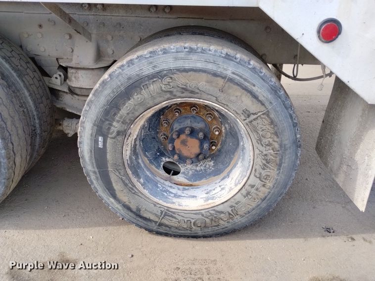 image for item DP3329 2007 Peterbilt 357  ready mix truck