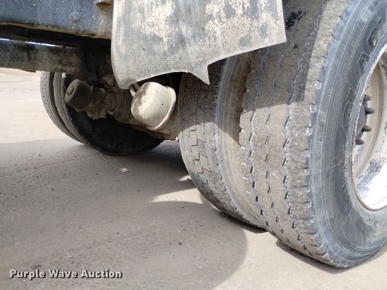 image for item DP3329 2007 Peterbilt 357  ready mix truck