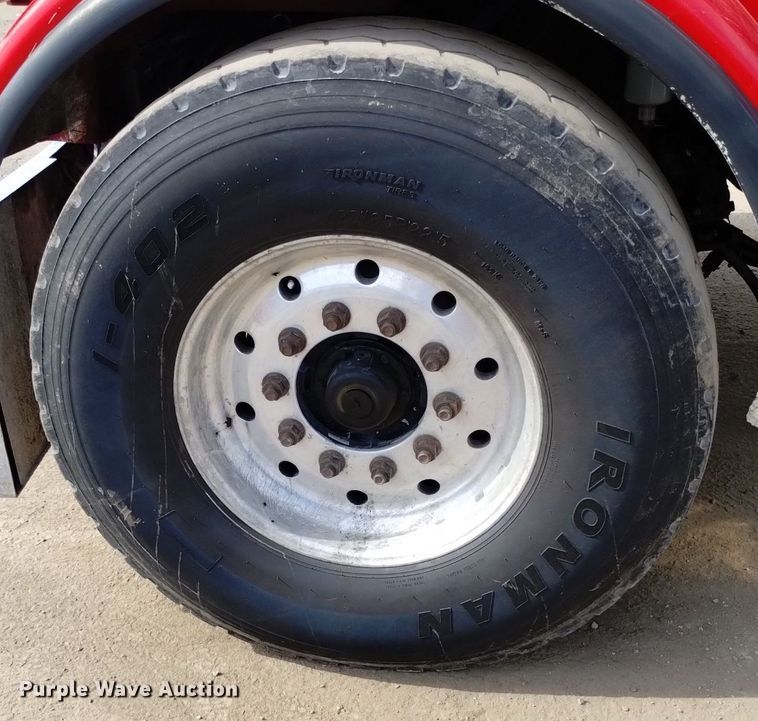 image for item DP3329 2007 Peterbilt 357  ready mix truck