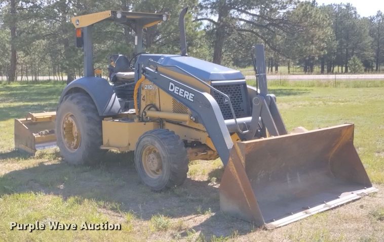 image for item DP3330 John Deere 210LJ  landscape tractor