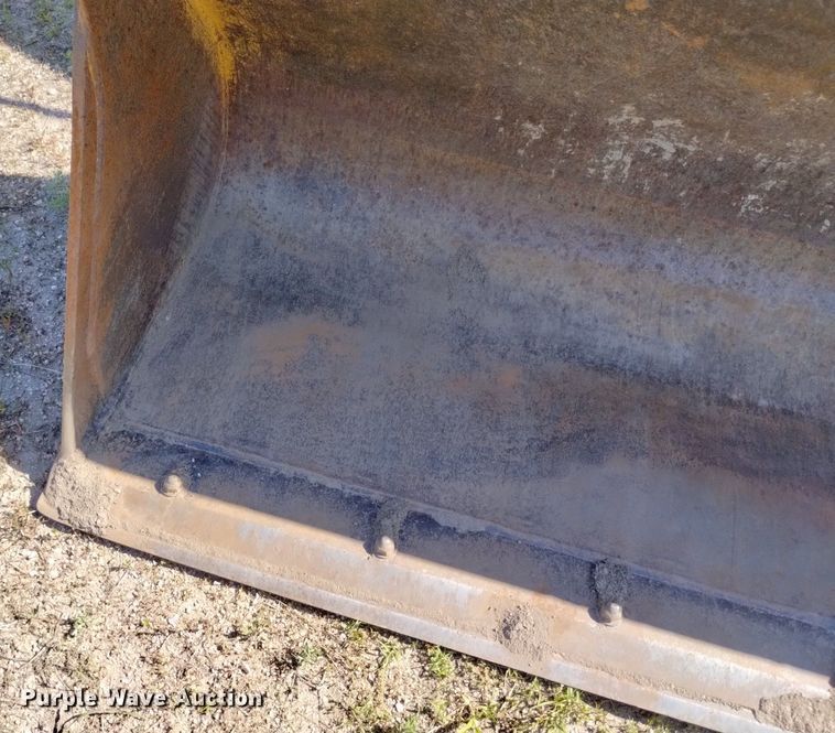 image for item DP3330 John Deere 210LJ  landscape tractor