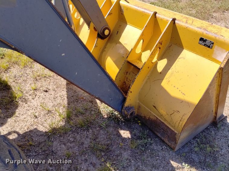 image for item DP3330 John Deere 210LJ  landscape tractor