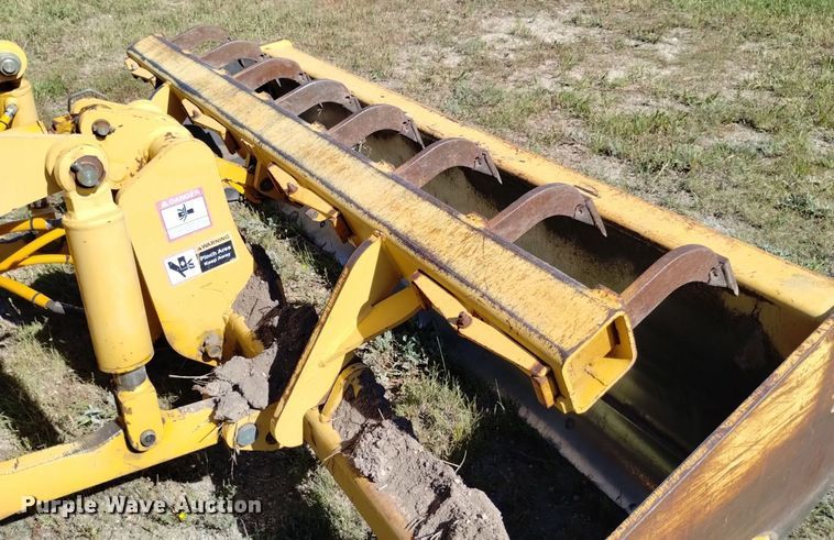 image for item DP3330 John Deere 210LJ  landscape tractor