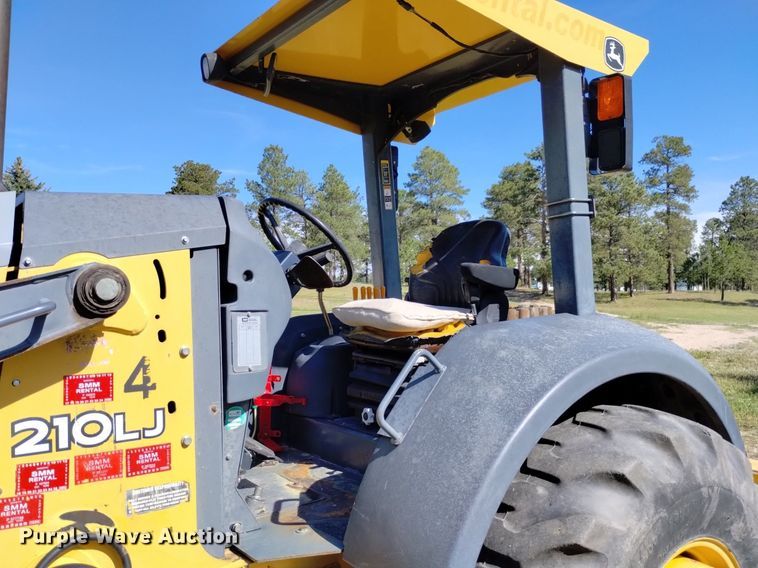 image for item DP3330 John Deere 210LJ  landscape tractor