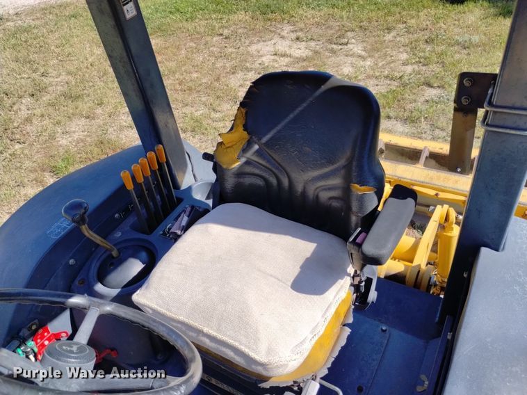 image for item DP3330 John Deere 210LJ  landscape tractor