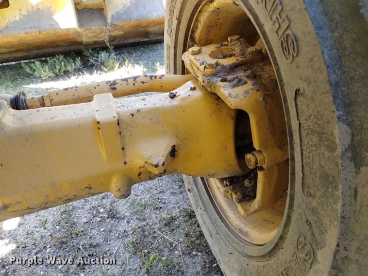 image for item DP3330 John Deere 210LJ  landscape tractor