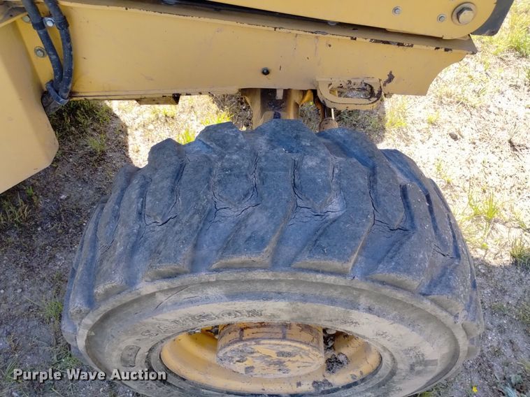 image for item DP3330 John Deere 210LJ  landscape tractor