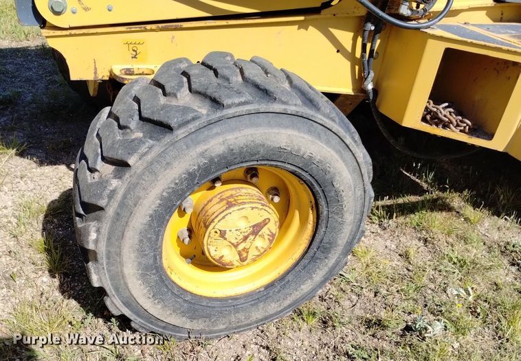 image for item DP3330 John Deere 210LJ  landscape tractor