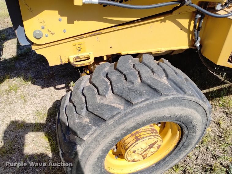 image for item DP3330 John Deere 210LJ  landscape tractor