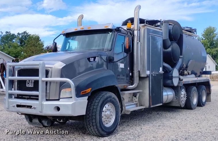 image for item DP3367 2014 Caterpillar CT660L  vacuum truck