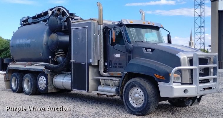 image for item DP3367 2014 Caterpillar CT660L  vacuum truck