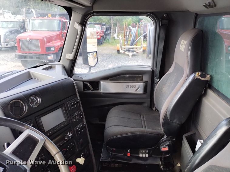 image for item DP3367 2014 Caterpillar CT660L  vacuum truck