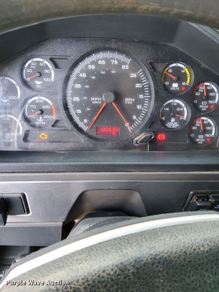 image for item DP3367 2014 Caterpillar CT660L  vacuum truck