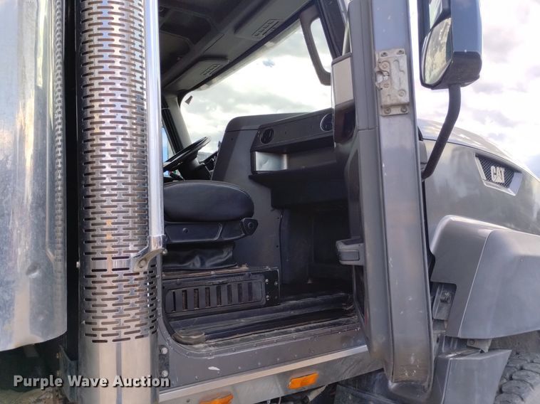 image for item DP3367 2014 Caterpillar CT660L  vacuum truck