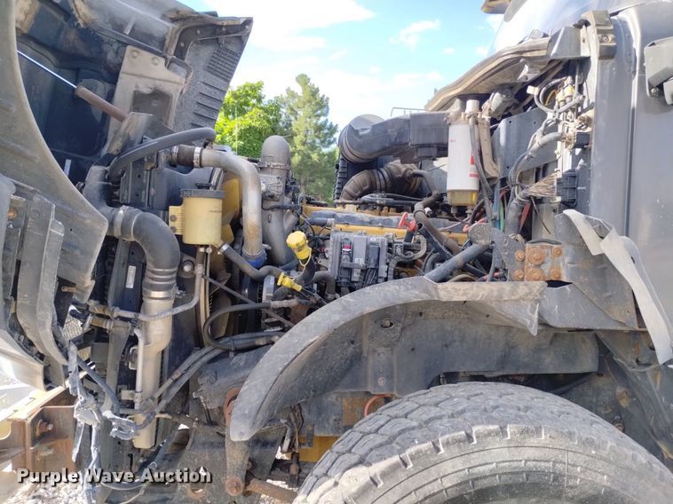 image for item DP3367 2014 Caterpillar CT660L  vacuum truck