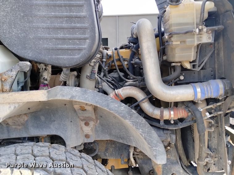 image for item DP3367 2014 Caterpillar CT660L  vacuum truck