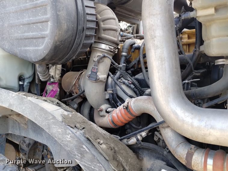 image for item DP3367 2014 Caterpillar CT660L  vacuum truck