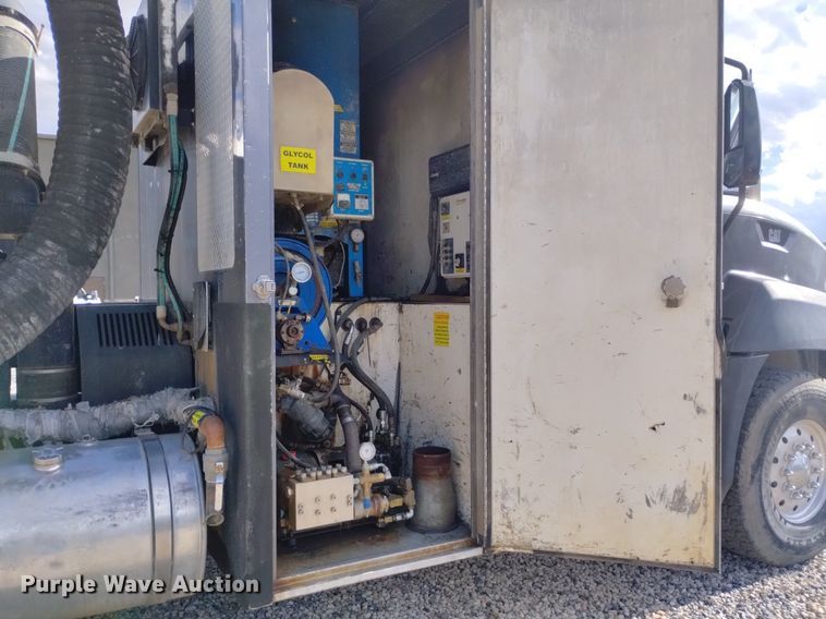 image for item DP3367 2014 Caterpillar CT660L  vacuum truck