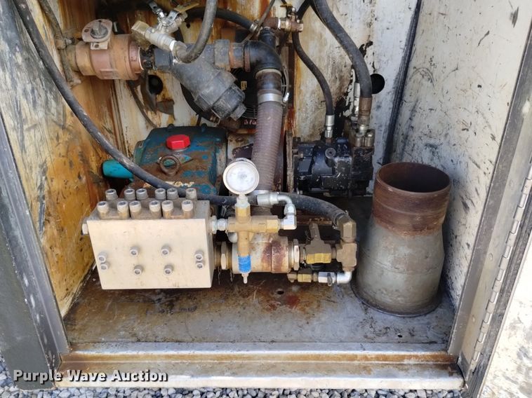 image for item DP3367 2014 Caterpillar CT660L  vacuum truck