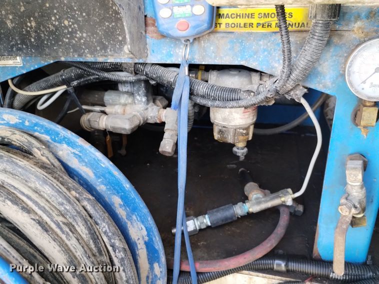 image for item DP3367 2014 Caterpillar CT660L  vacuum truck