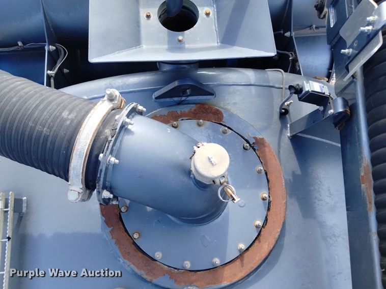 image for item DP3367 2014 Caterpillar CT660L  vacuum truck