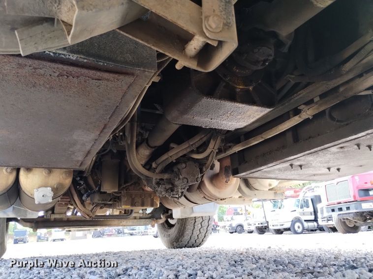 image for item DP3367 2014 Caterpillar CT660L  vacuum truck