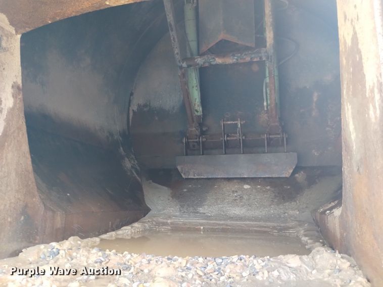 image for item DP3367 2014 Caterpillar CT660L  vacuum truck