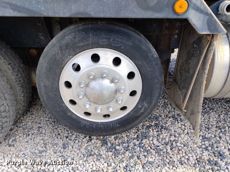 image for item DP3367 2014 Caterpillar CT660L  vacuum truck