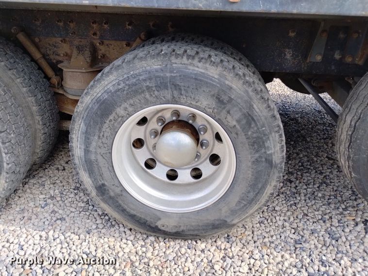 image for item DP3367 2014 Caterpillar CT660L  vacuum truck