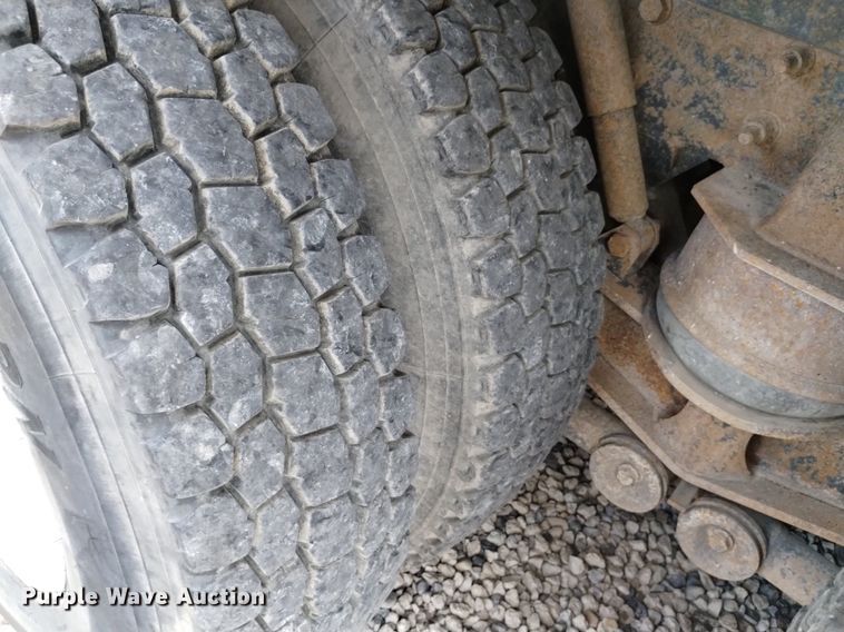 image for item DP3367 2014 Caterpillar CT660L  vacuum truck