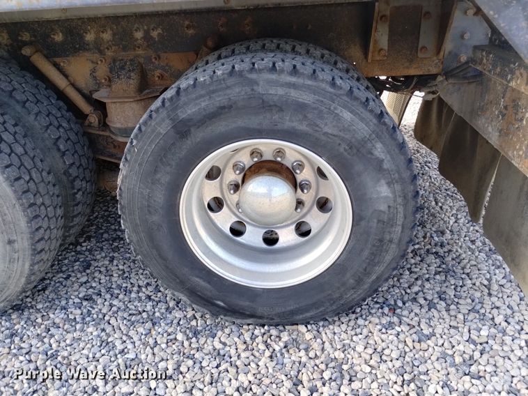 image for item DP3367 2014 Caterpillar CT660L  vacuum truck