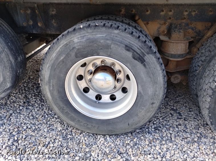 image for item DP3367 2014 Caterpillar CT660L  vacuum truck