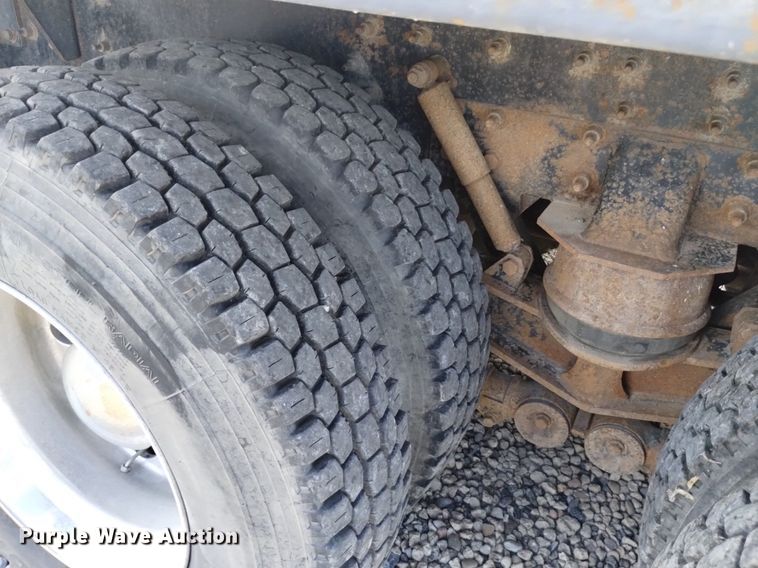 image for item DP3367 2014 Caterpillar CT660L  vacuum truck