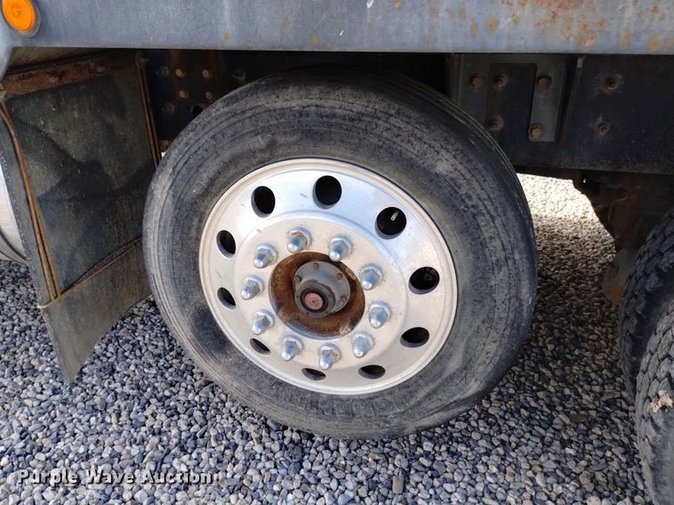 image for item DP3367 2014 Caterpillar CT660L  vacuum truck