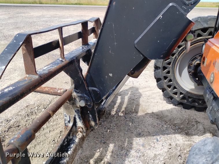 image for item DP3369 2017 JLG 8042  telehandler