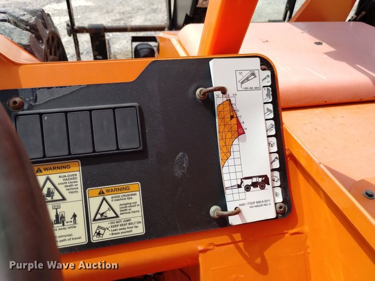 image for item DP3369 2017 JLG 8042  telehandler