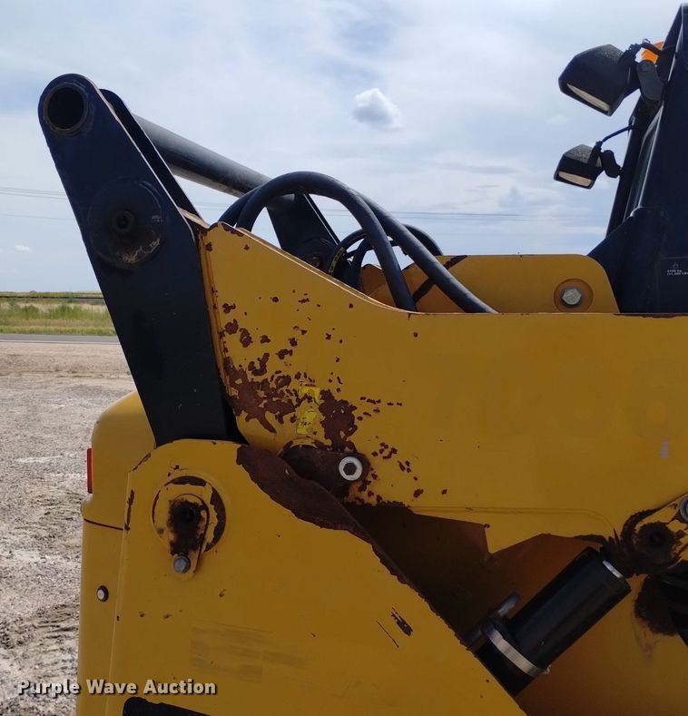 image for item DP3370 2012 Caterpillar 242B3  skid steer loader