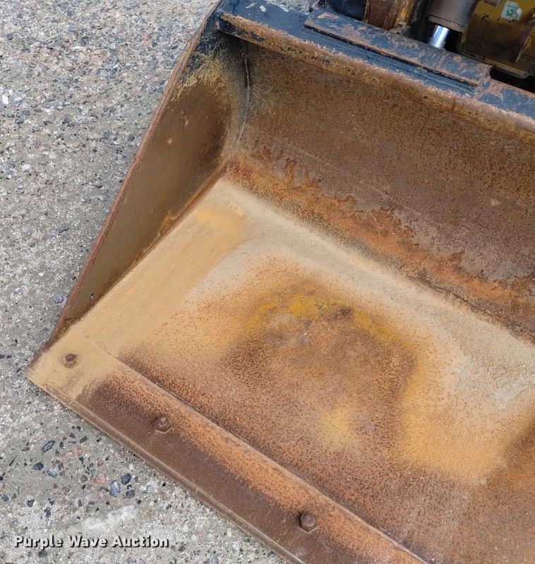 image for item DP3370 2012 Caterpillar 242B3  skid steer loader