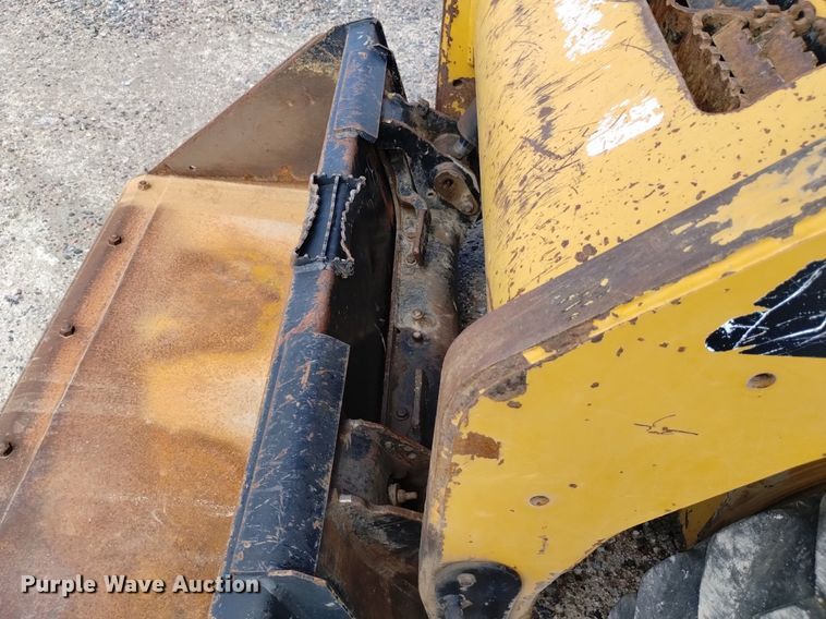 image for item DP3370 2012 Caterpillar 242B3  skid steer loader