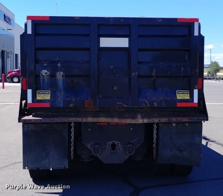 image for item DP3372 2004 Western Star 4900FA  dump truck