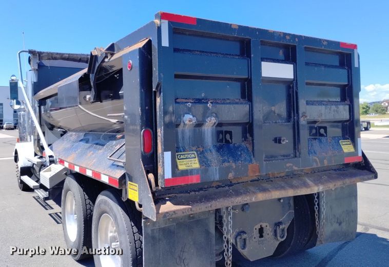 image for item DP3372 2004 Western Star 4900FA  dump truck