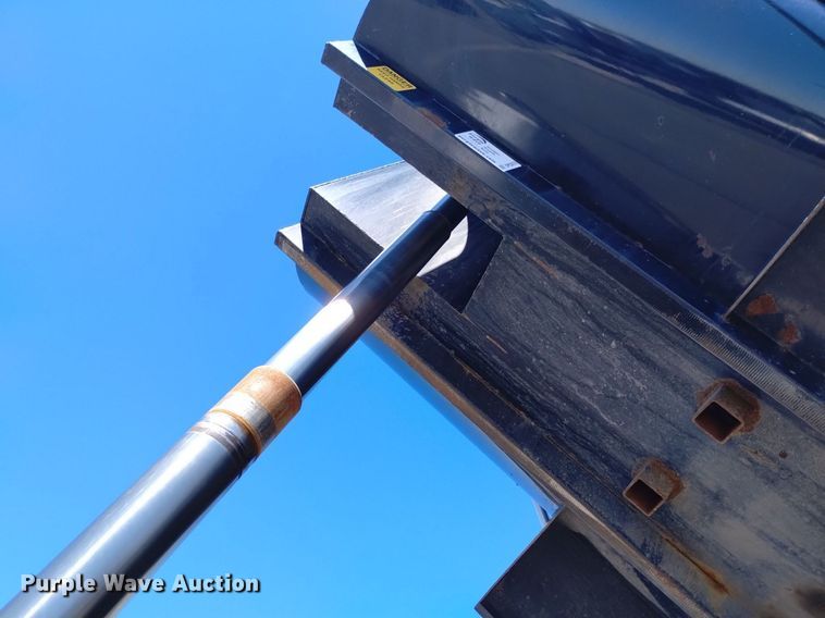 image for item DP3372 2004 Western Star 4900FA  dump truck