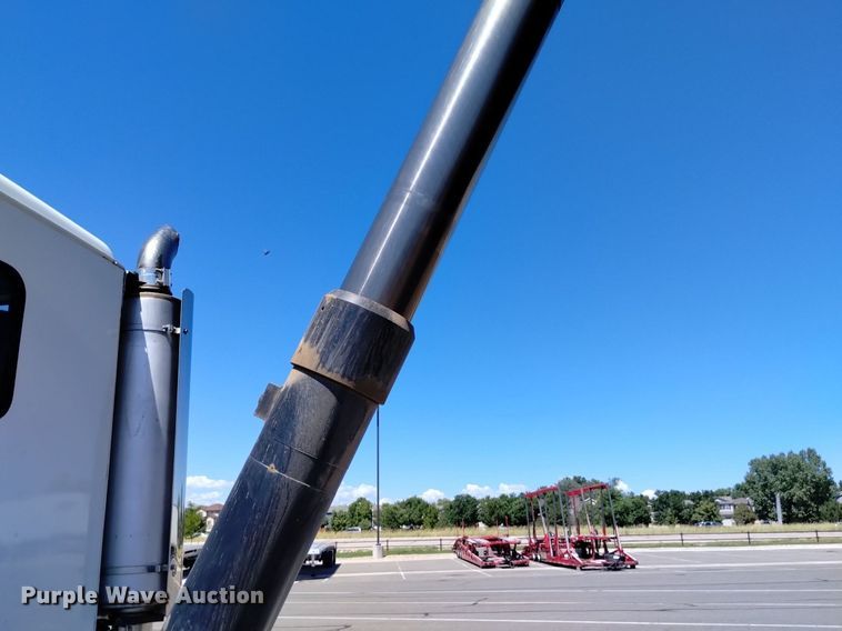 image for item DP3372 2004 Western Star 4900FA  dump truck