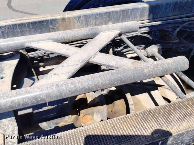 image for item DP3372 2004 Western Star 4900FA  dump truck