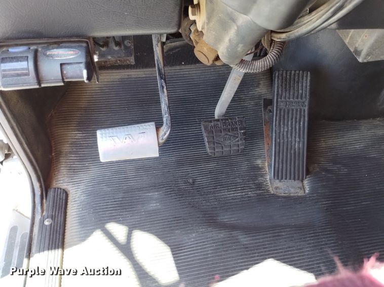 image for item DP3372 2004 Western Star 4900FA  dump truck