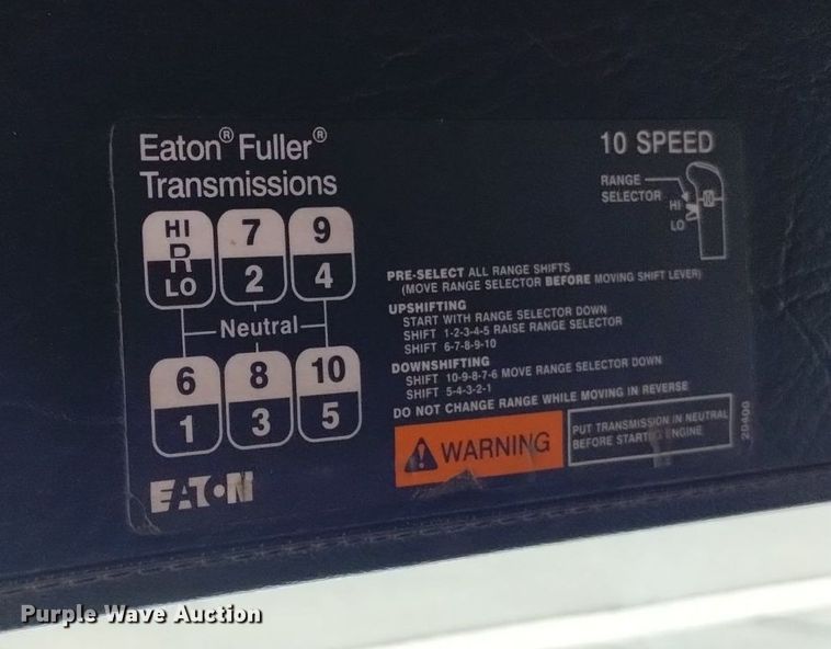 image for item DP3372 2004 Western Star 4900FA  dump truck