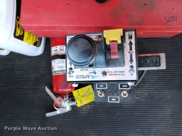 image for item DP3372 2004 Western Star 4900FA  dump truck