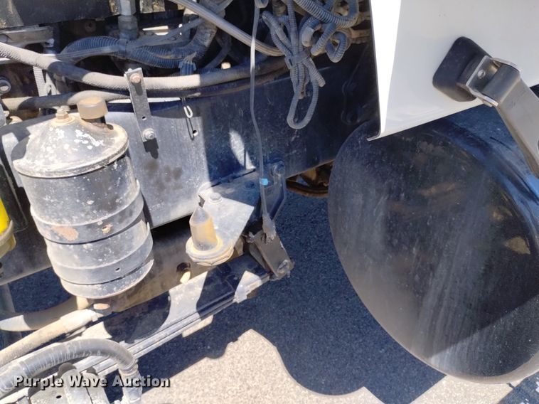 image for item DP3372 2004 Western Star 4900FA  dump truck