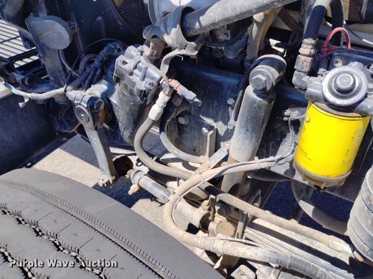 image for item DP3372 2004 Western Star 4900FA  dump truck