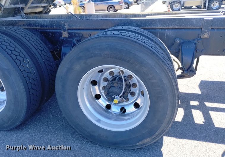 image for item DP3372 2004 Western Star 4900FA  dump truck